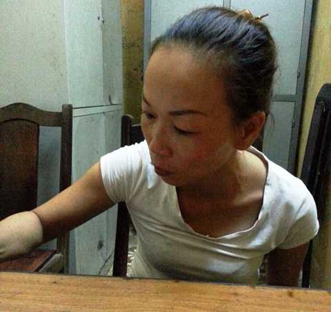 may túy, nữ quái, giấu hàng, chỗ hiểm, con nghiện