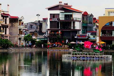 Côn đồ đất Cảng, vác súng bắn nhau, Công an quận Lê Chân, Hồ Sen