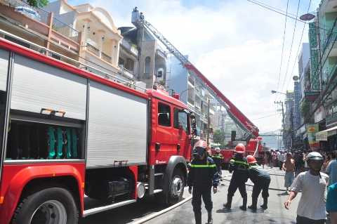 cháy lớn, trung tâm TP, Đà Nẵng, hỏa hoạn, mỹ phẩm, thieu rịu
