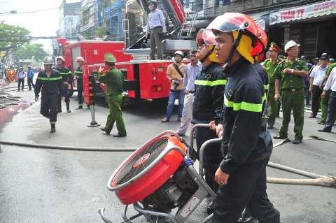 cháy lớn, trung tâm TP, Đà Nẵng, hỏa hoạn, mỹ phẩm, thieu rịu