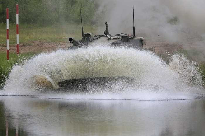 Theo tạp chí Jane's Defence Weekly, Công ty Cổ phần Chế tạo Máy Volgograd hy vọng có thể xuất khẩu loại xe độc nhất vô nhị 2S25 Sprut, vốn được dành cho lực lượng đổ bộ đường không Nga