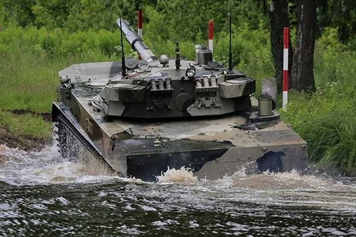 Nhiệm vụ chính của Sprut-SD chính là một phương tiện bọc giáp có khả năng cơ động, đột kích cao trên mọi địa hình, sử dụng hỏa lực mạnh (pháo tăng, tên lửa dẫn đường chống tăng bắn từ nòng pháo) để tiêu diệt xe tăng của đối phương