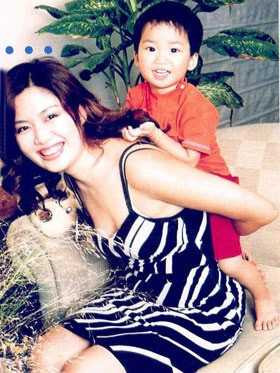 hoa hậu nuôi con một mình
