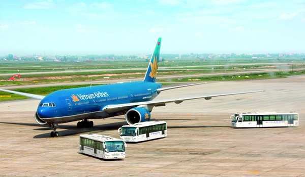 Máy bay Vietnam Airlines gần một phút sau mới rời đường băng vào sân đỗ (ảnh minh họa)