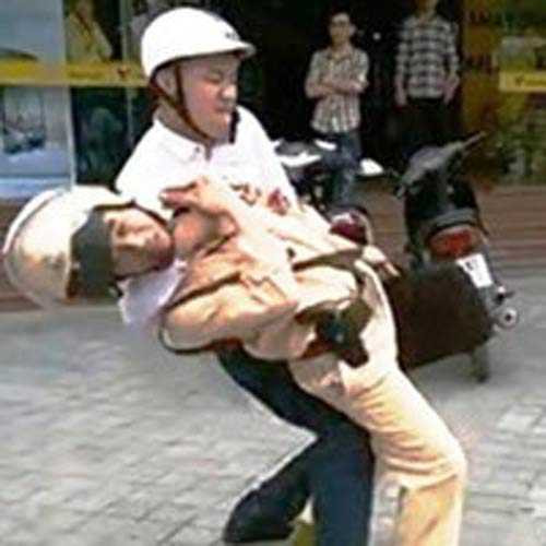 Phiên tòa xét xử sơ thẩm đối tượng Trần Quang Độ, người hành hung CSGT ngay giữa phố