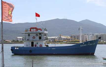 Tàu vỏ thép đầu tiên của ngư dân Đà Nẵng mang tên Sang Fish 01. Ảnh: Đ.Hoàng