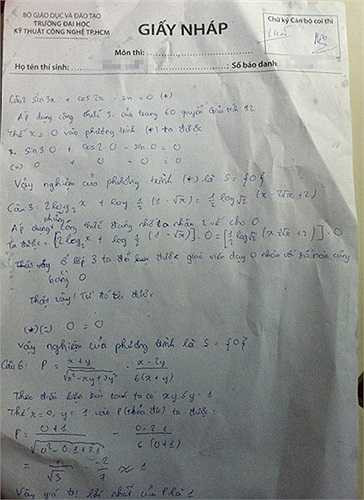 Thí sinh hướng dẫn cách giải bài Toán siêu chi tiết trên giấy nháp.