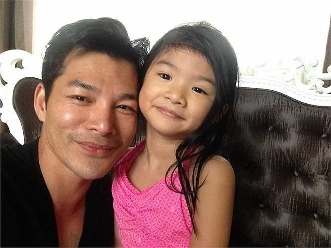 Dù đã chia tay Trương Ngọc Ánh, nhưng Trần Bảo Sơn vẫn luôn dành thời gian cho con gái.