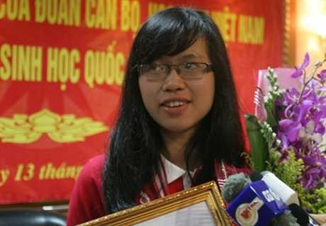 'Hoa hậu' của đội tuyển Olympic Sinh học Việt Nam