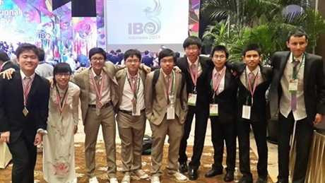 'Hoa hậu' của đội tuyển Olympic Sinh học Việt Nam