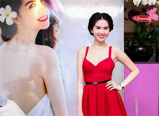 Sau khoảng 2-3 ngày có 1 thí sinh trong đó không thi nữa và Trinh đã thay thế.