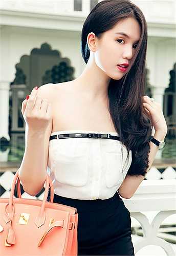 'Trinh thấy giờ mình đẹp hơn rất nhiều. Lớn lên mặt càng gọn hơn.'