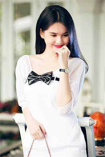 'Không chỉ yêu Trinh tốn kém đâu mà bây giờ yêu người nổi tiếng nào cũng vậy thôi.'
