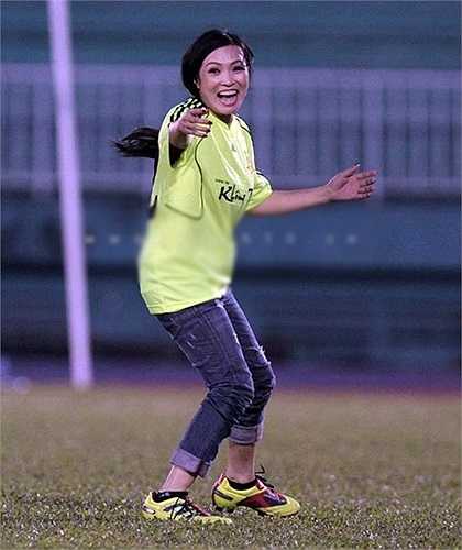 Phương Thanh vô cùng tự tin mỗi khi bước chân ra sân cỏ.