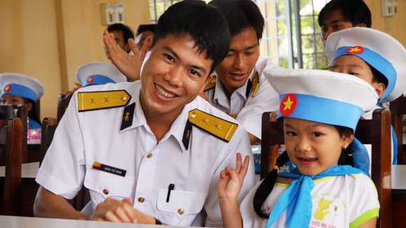 thư gửi chiến sĩ, đảo xa, học sinh tiểu học