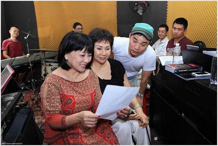 Sol Vàng số thứ 3 với nhân vật chính là danh ca Lệ Thu với chủ đề 'Người kể chuyện tình' sẽ diễn ra vào 20h ngày 12/7/2014