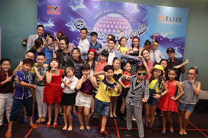 Bước nhảy hoàn vũ nhí