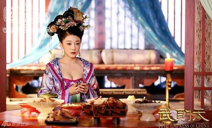 Tôn Giai Kỳ vào vai Tiêu Tường. 