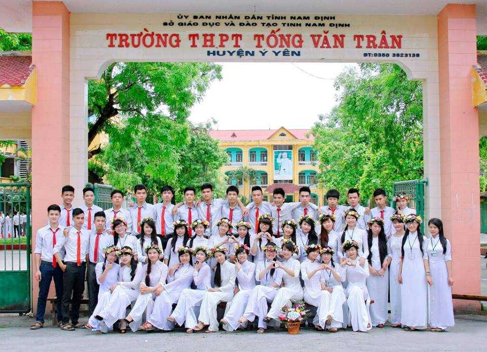 Thủ khoa Ngô Văn Tùng