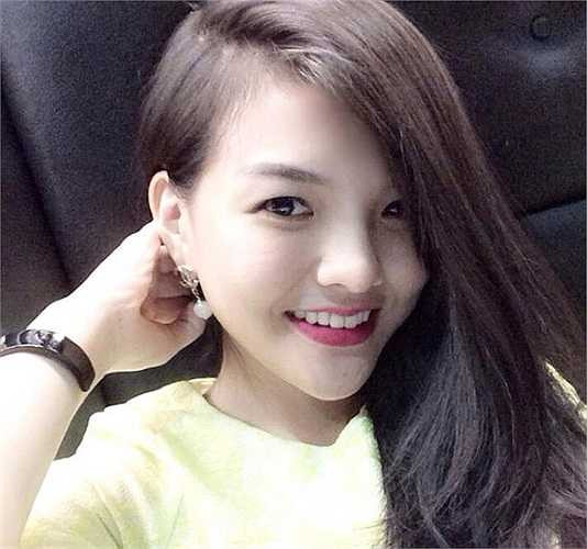 Nhờ giảm cân và trở nên xinh đẹp, nhiều bạn bè cũ gặp lại Nghi cũng không nhận ra cô vì sự thay đổi quá lớn từ vóc dáng đến đường nét gương mặt.