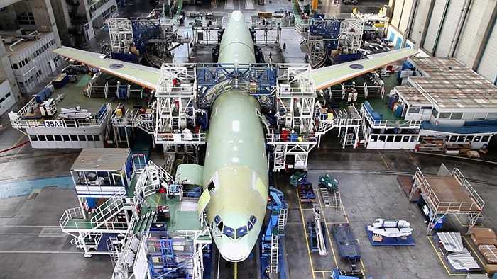 Bên trong xưởng chế tạo máy bay A330neo
