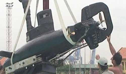  Một chiếc tàu ngầm mini của ông Trân trong lần thử nghiệm. Ảnh: TPO