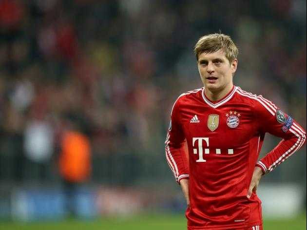 Bayern bạc bẽo với Kroos