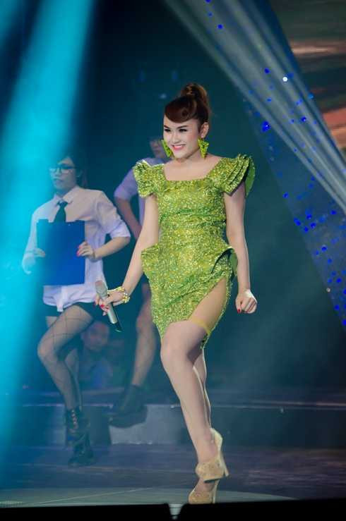 Lê Vũ Bình mở màn sôi động liveshow 3 Sao Mai điểm hẹn