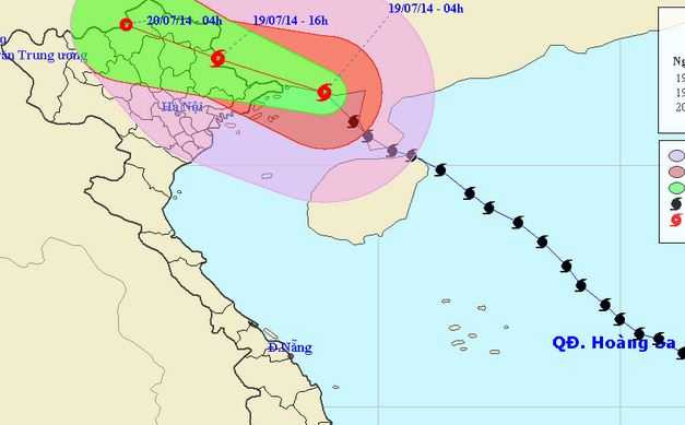 'Thần Sấm' đổ bộ Móng Cái: Gió rít mạnh, cây cối ngả nghiêng