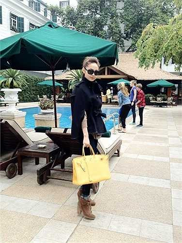 Không phô trương như các kiều nữ khác của làng giải trí Việt nhưng ít ai biết Minh Hằng là một 'con nghiện' túi xách hàng hiệu