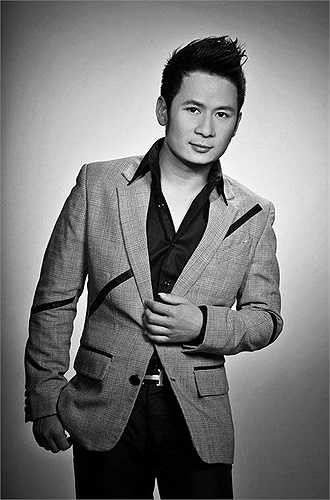 Bằng Kiều nhận 1 tỷ đồng về nước biểu diễn: Dù dính vào những tai tiếng nghiêm trọng liên quan tới phát ngôn và bị cấm về nước biểu diễn vào năm 2004, nhưng Bằng Kiều vẫn chiếm được tình cảm rất lớn từ những khán giả yêu mến giọng hát của anh. Trong lần về nước biểu diễn vào năm 2013, anh Bầu nhận cát-xê đạt ngưỡng một tỷ đồng cho hai đêm nhạc tại Hà Nội và Quảng Ninh. Ngoài ra, trong đêm nhạc Người tình in concert vào ngày 8/3 vừa qua tại Trung tâm Hội nghị Quốc gia, Hà Nội, cát-xê của Bằng Kiề