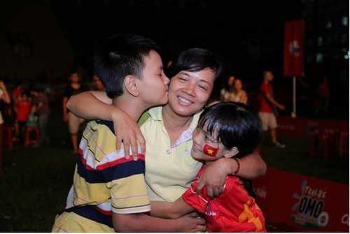 Lan tỏa thông điệp yêu thương và cứ tha hồ lấm bẩn 