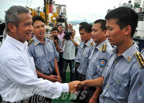 ngư dân, Liên đoàn Lao động, Tổng liên đoàn, Đặng Ngọc Tùng, thăm hỏi, Kiểm ngư, Cảnh sát biển