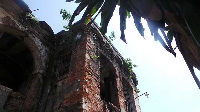 Thành cổ này có chu vi thành dài 338 trượng, cao 8 thước 5 tấc, dày 1 trượng.