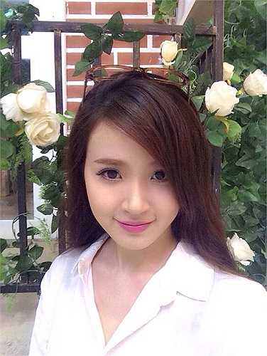 Midu xinh đẹp không tì vết.