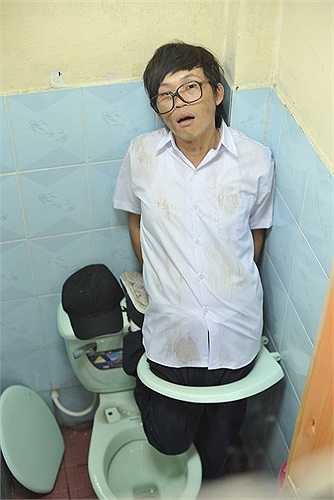 Không nề hà vất vả, anh luôn nhận nhiều show nhất có thể để đem đến tiếng cười cho công chúng