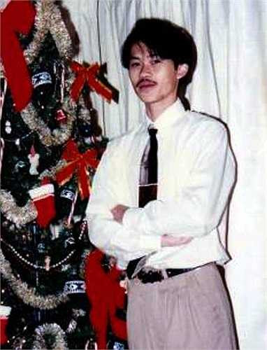 Trông Hoài Linh rất ra dáng 'thanh niên nghiêm túc'