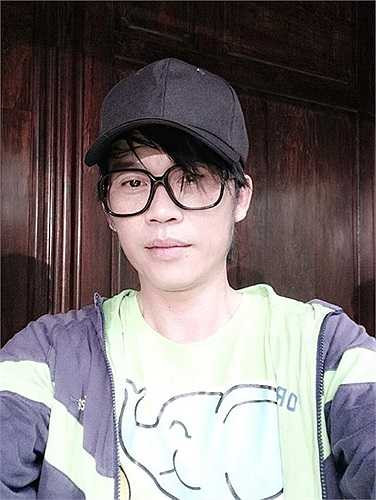 Anh trông phong độ hơn lứa tuổi thật của mình