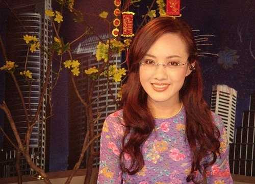 Nếu như khán giả Việt Nam trước đây quen với việc biên tập viên thời sự nói giọng miền Bắc thì khi Hoài Anh xuất hiện, cô đã khiến nhiều người phải ngỡ ngàng. Cô gái có chất giọng miền Nam truyền cảm và gương mặt xinh đẹp, nền nã ấy dần chinh phục được những người xem màn ảnh nhỏ. BTV Hoài Anh đang ngày một được tin tưởng để dẫn dắt nhiều hơn các chương trình thời sự nói riêng và nhiều sự kiện khác nói chung. 