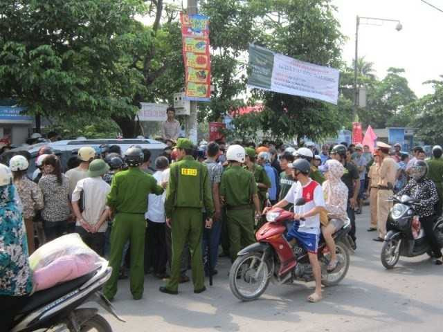 CSCĐ có mặt xử lý vụ việc.