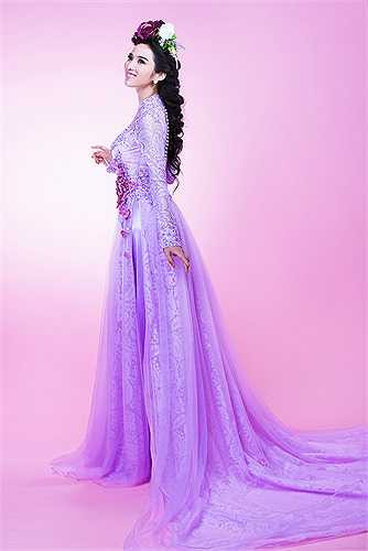 Ngắm Kim Cương khoe sắc vóc nuột nà trong bộ ảnh mới.