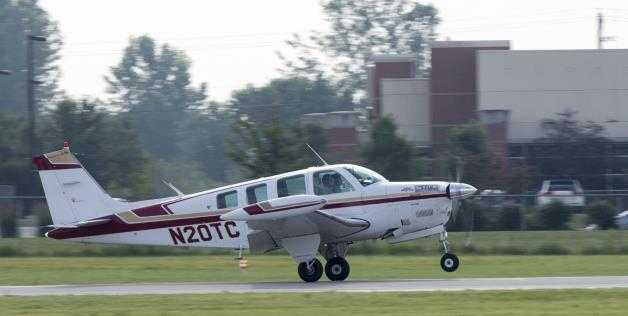 Một máy bay từ Mỹ rơi ở Thái Bình Dương, phi công tử nạn