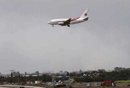 Nghi ngờ của Pháp về nguyên nhân máy bay Algerie cháy rụi