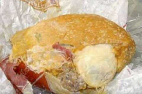 gà, KFC, đồ ăn nhanh, thịt quá hạn, găng tay nhựa