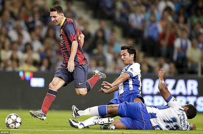 Ngôi sao gốc Brazil được coi là một trong những tiền vệ xuất sắc nhất đầu thế kỷ 21