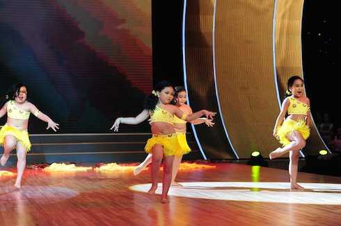 buoc nhay hoan vu nhi tap 2