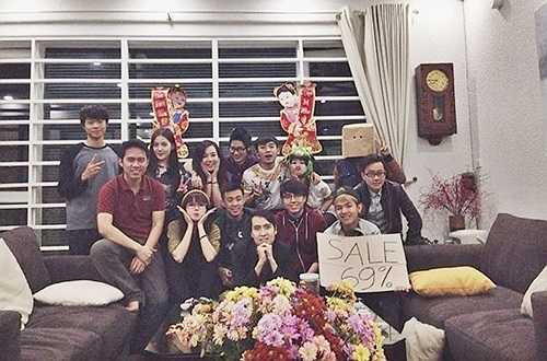 Bức ảnh quy tụ nhiều gương mặt quen thuộc trong giới hot teen mà các nhân vật chính gọi bằng cái tên dễ thương 'Nhậu team'.