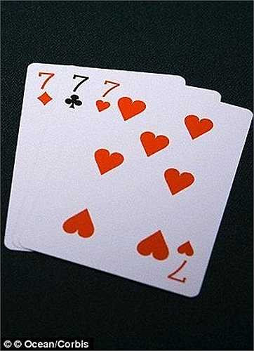 Số 7 được coi là con số may mắn tại Trung Quốc vì phát âm của nó gần giống với 'cuộc sống'. Con số này cũng là biểu tượng về sự thống nhất và được coi là một điềm tốt trong mối quan hệ bạn bè, tình yêu.