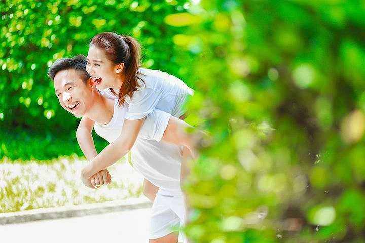 Tuy nhiên, cả hai đều cùng im lặng trước tin đồn về một tình yêu mới chớm. 