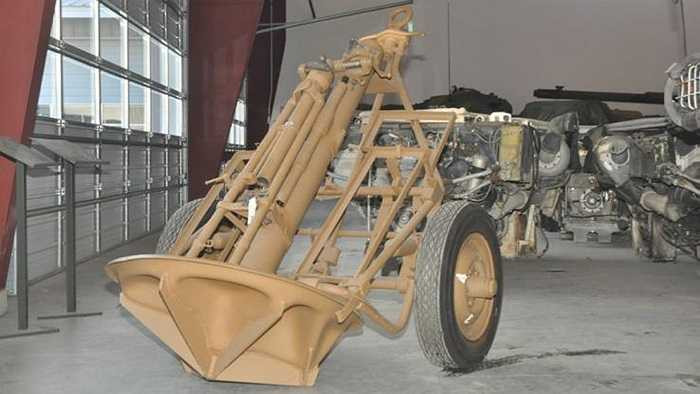 Súng cối 120mm đời 1938 do Liên Xô chế tạo, được dùng phổ biến trong Thế chiến II. Giá chào bán: 11.500 USD